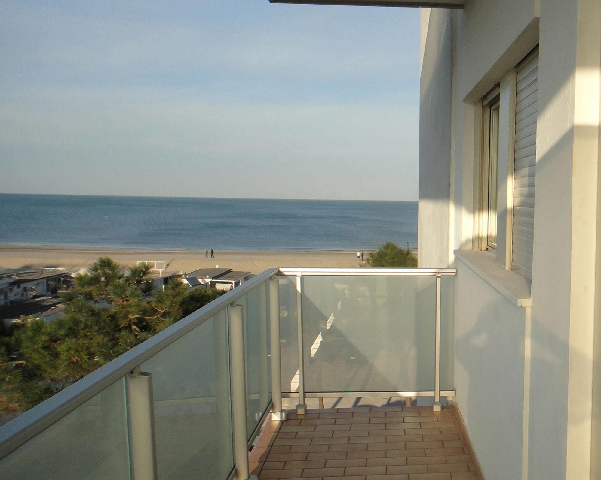 Hotel Caesar Milano Marittima Exterior foto