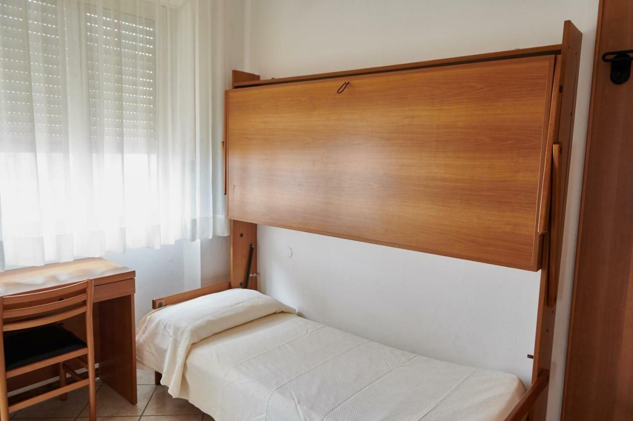 Hotel Caesar Milano Marittima Exterior foto